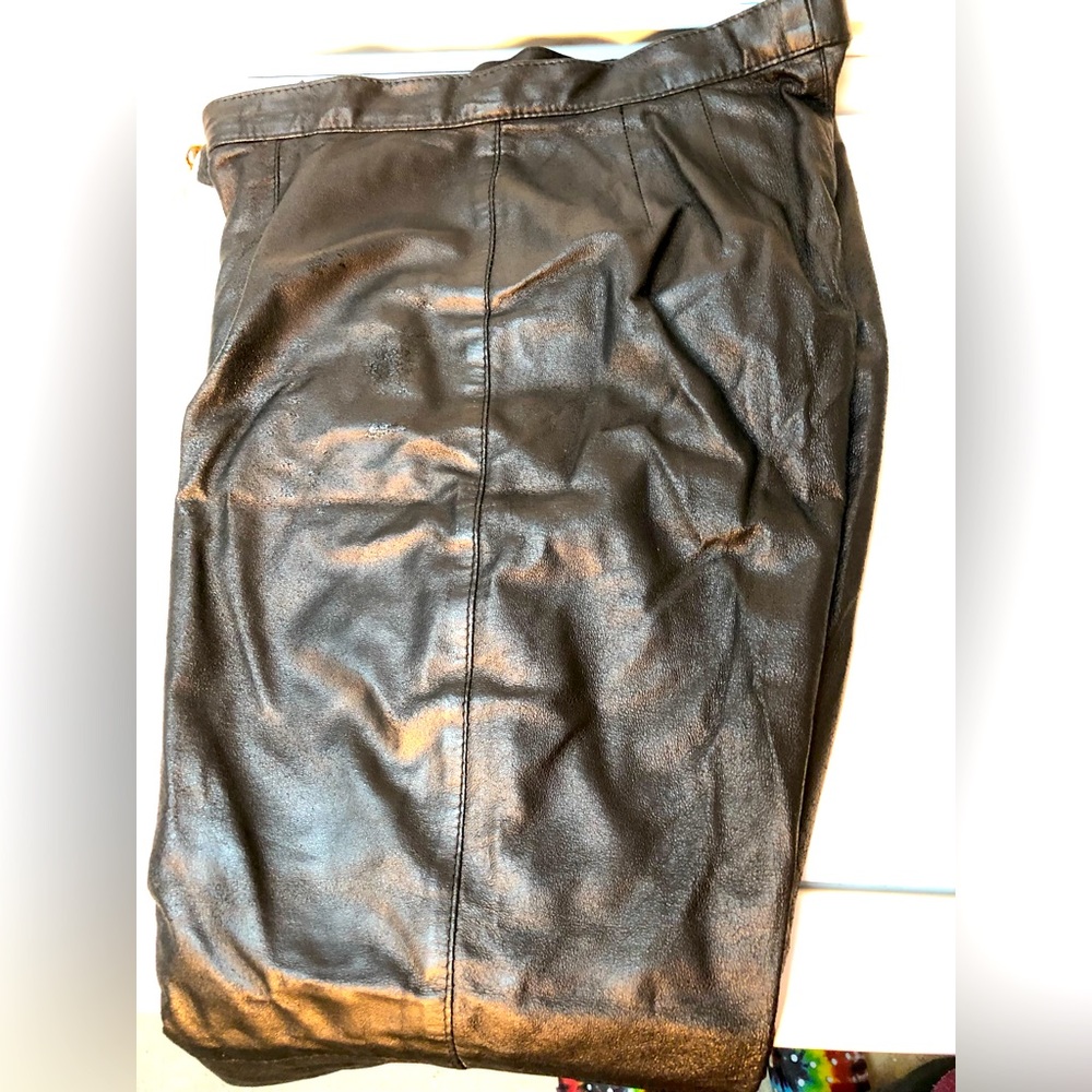 Summer light leather trouser.